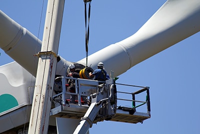 Repairing a wind turbine